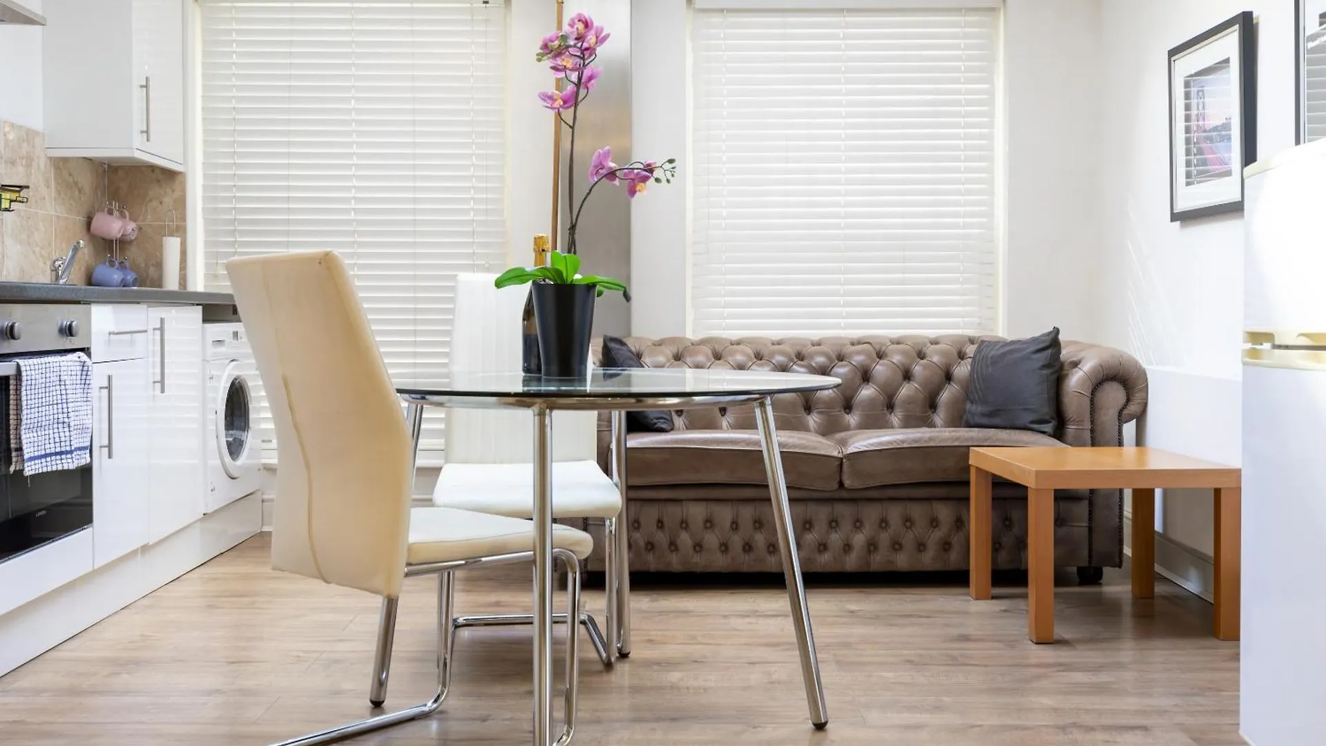 London Boutique Apartments 0*,